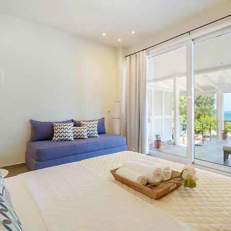 Golden Beachside Terrace Криси Амудия Екстериор снимка