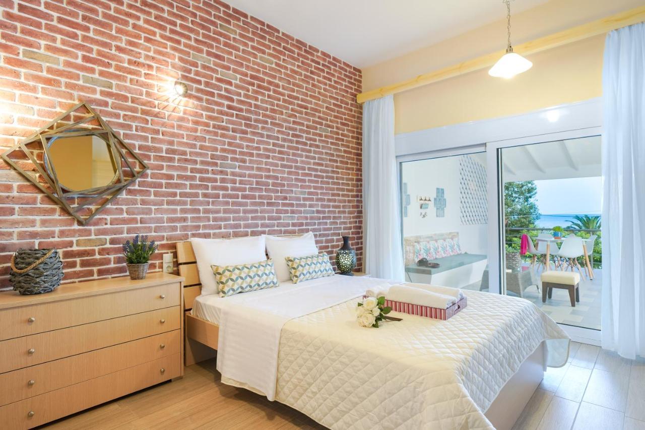 Golden Beachside Terrace Криси Амудия Екстериор снимка