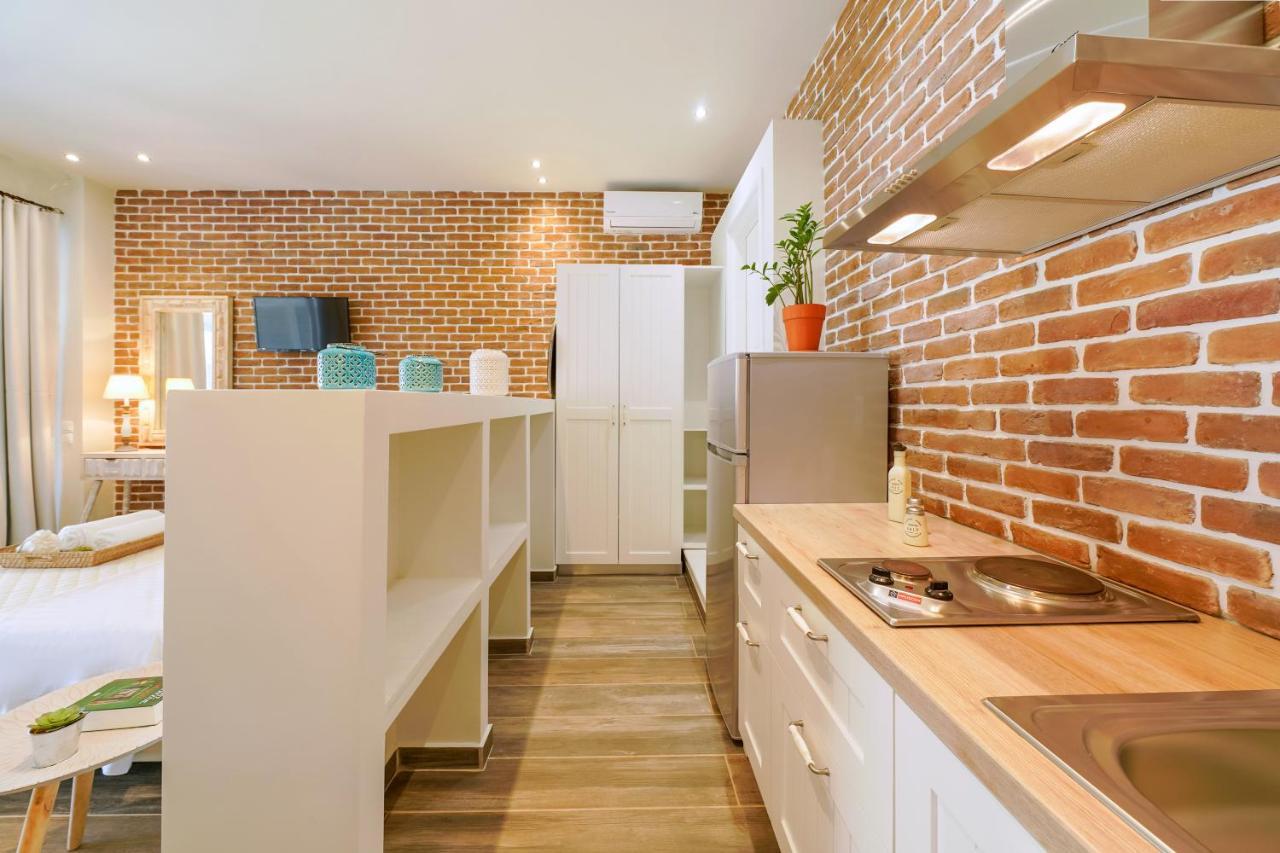 Golden Beachside Terrace Криси Амудия Екстериор снимка